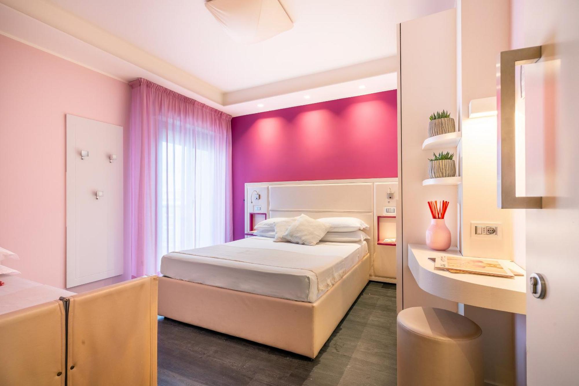 Hotel 2000 Riccione Exterior foto